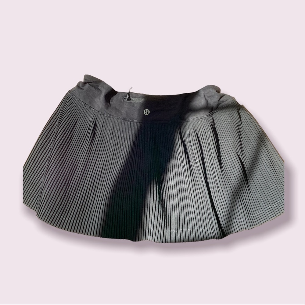 Lululemon Pleat to Street Skirt II - size 8